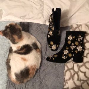 Velvet floral embroidered heels